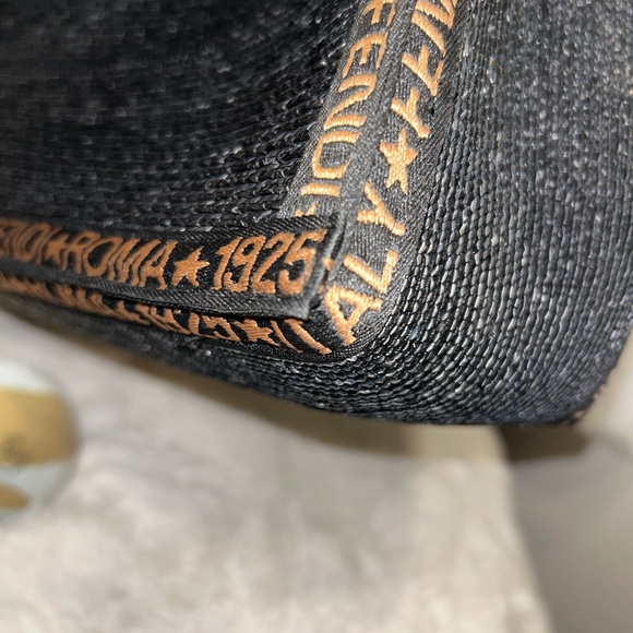 Fendi Raffia Tote - Picture 15 of 16